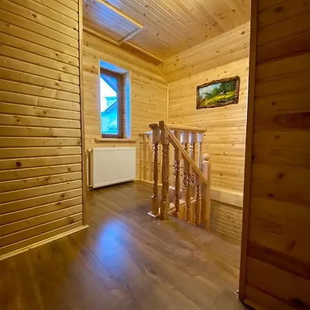 Semesterbostad Goretsʹ Family Mykulytjyn